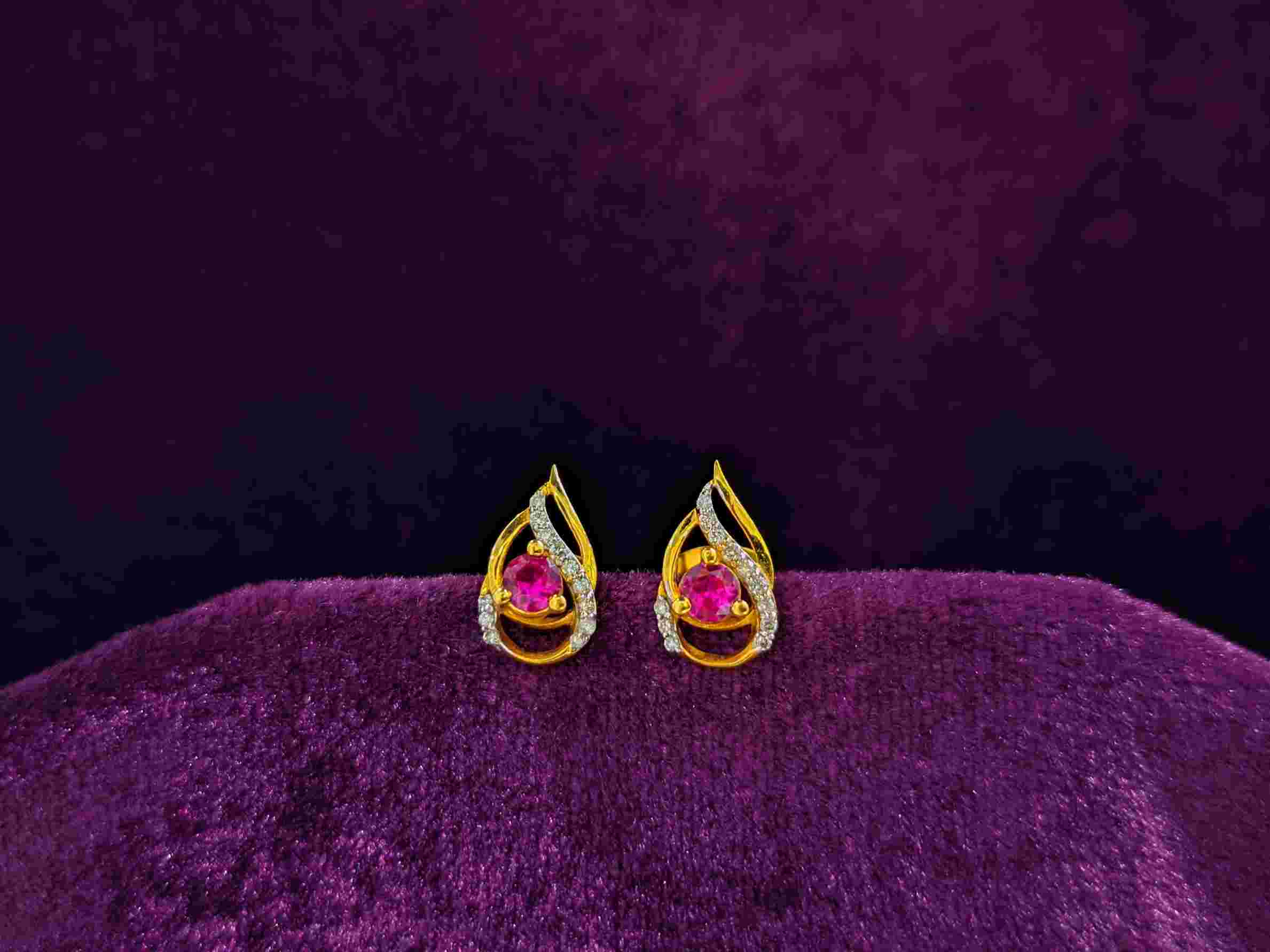 DIAMOND TOPS