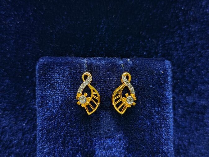 DIAMOND TOPS