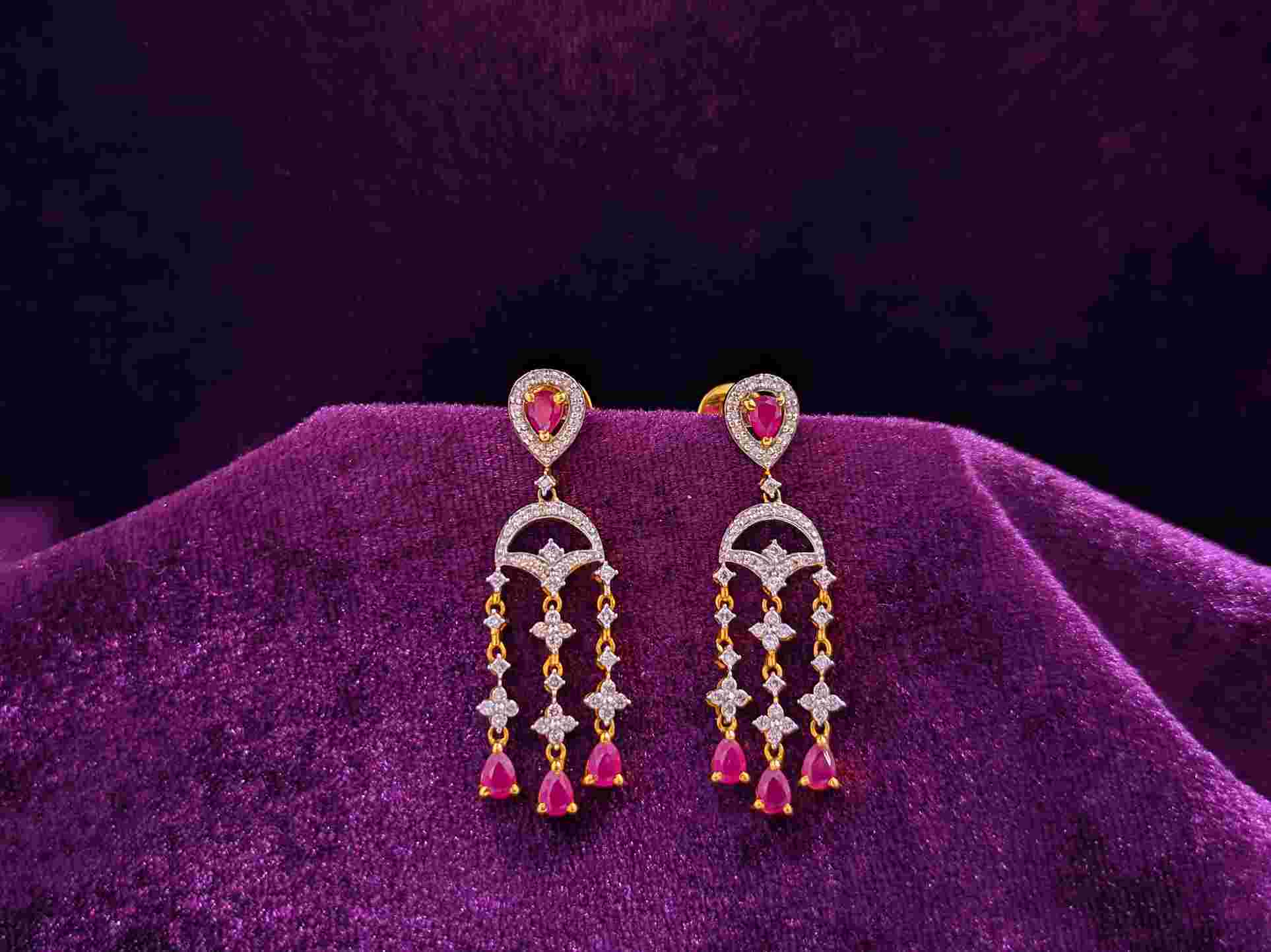 DIAMOND TOPS